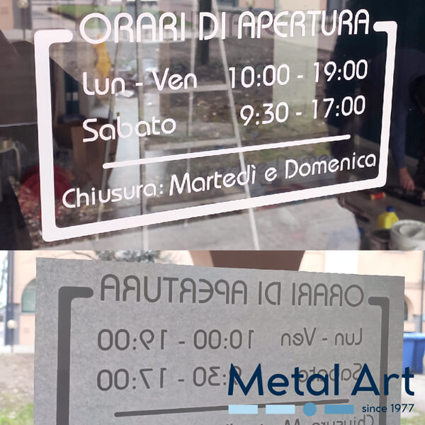 Etichette Autoadesive Milano - Adesivi Prespaziati (Orari Negozio su Vetrina)