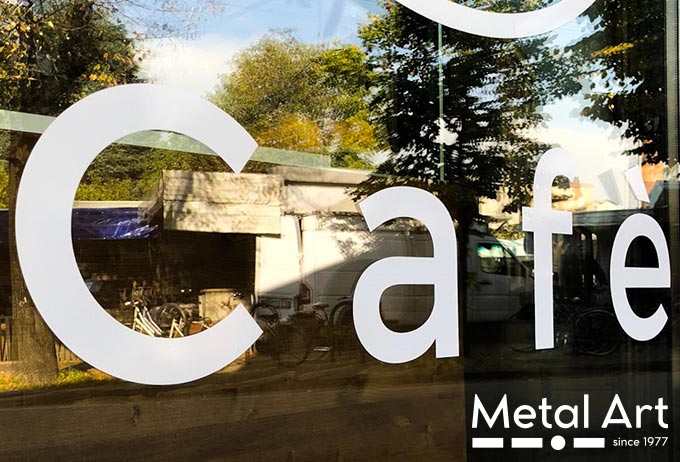 Produzione etichette autoadesive Milano: cafè bar