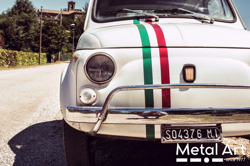 Car Wrapping Milano: Pesonalizzazione dell'auto Car Wrapping Milano: Fiat 500 personalizzata con il Tricolore