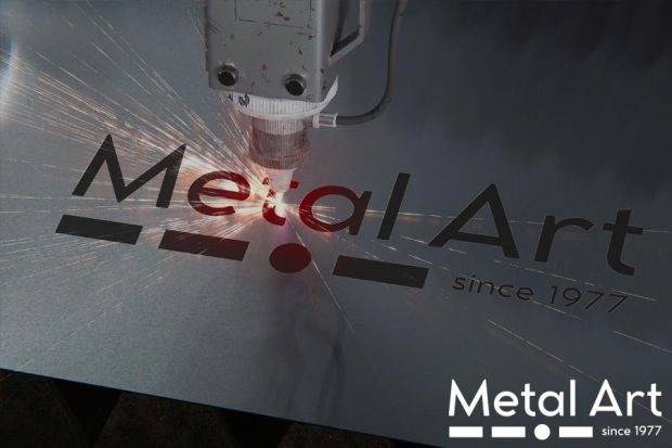 Serigrafia Milano: macchina di incisione laser